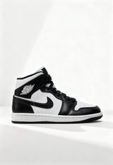 Nike - NIKE WMNS AIR JORDAN 1 MID