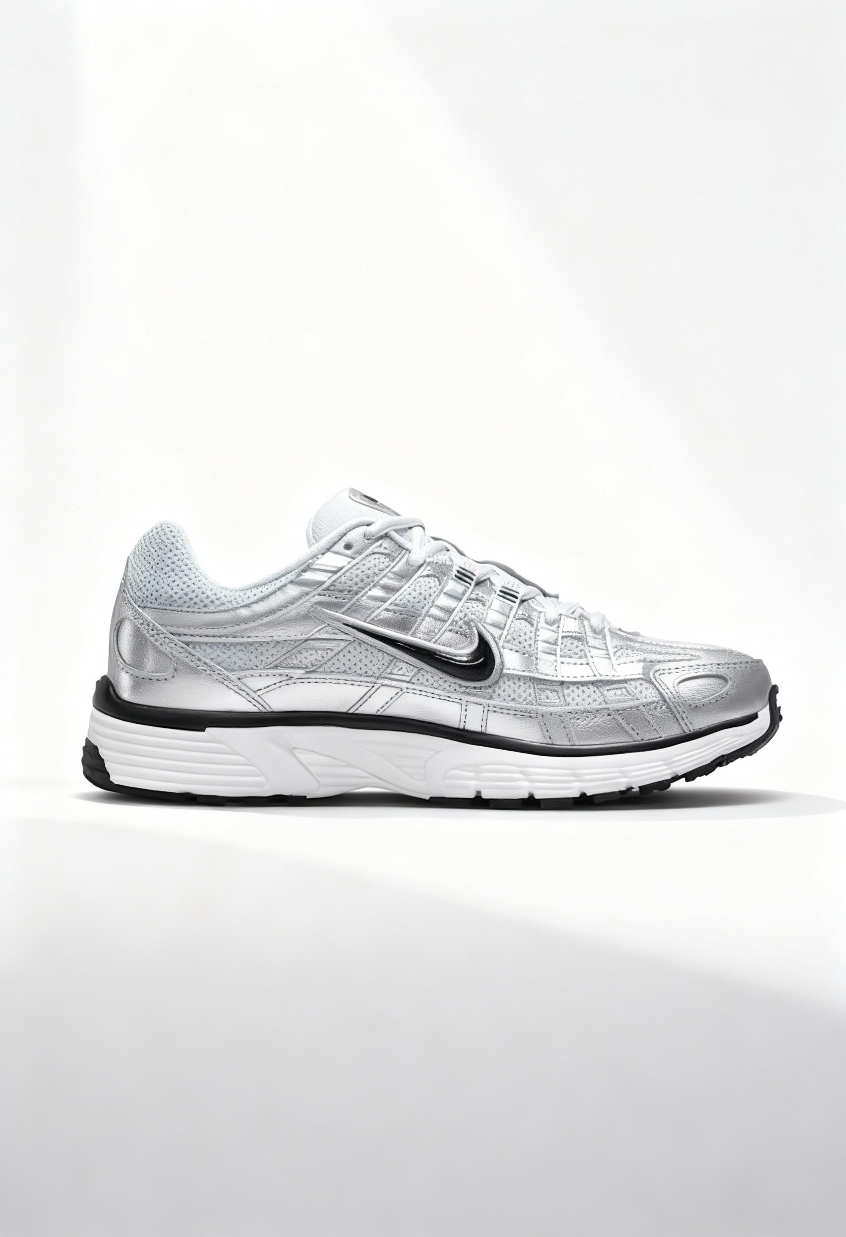 Nike - WMNS NIKE P-6000
