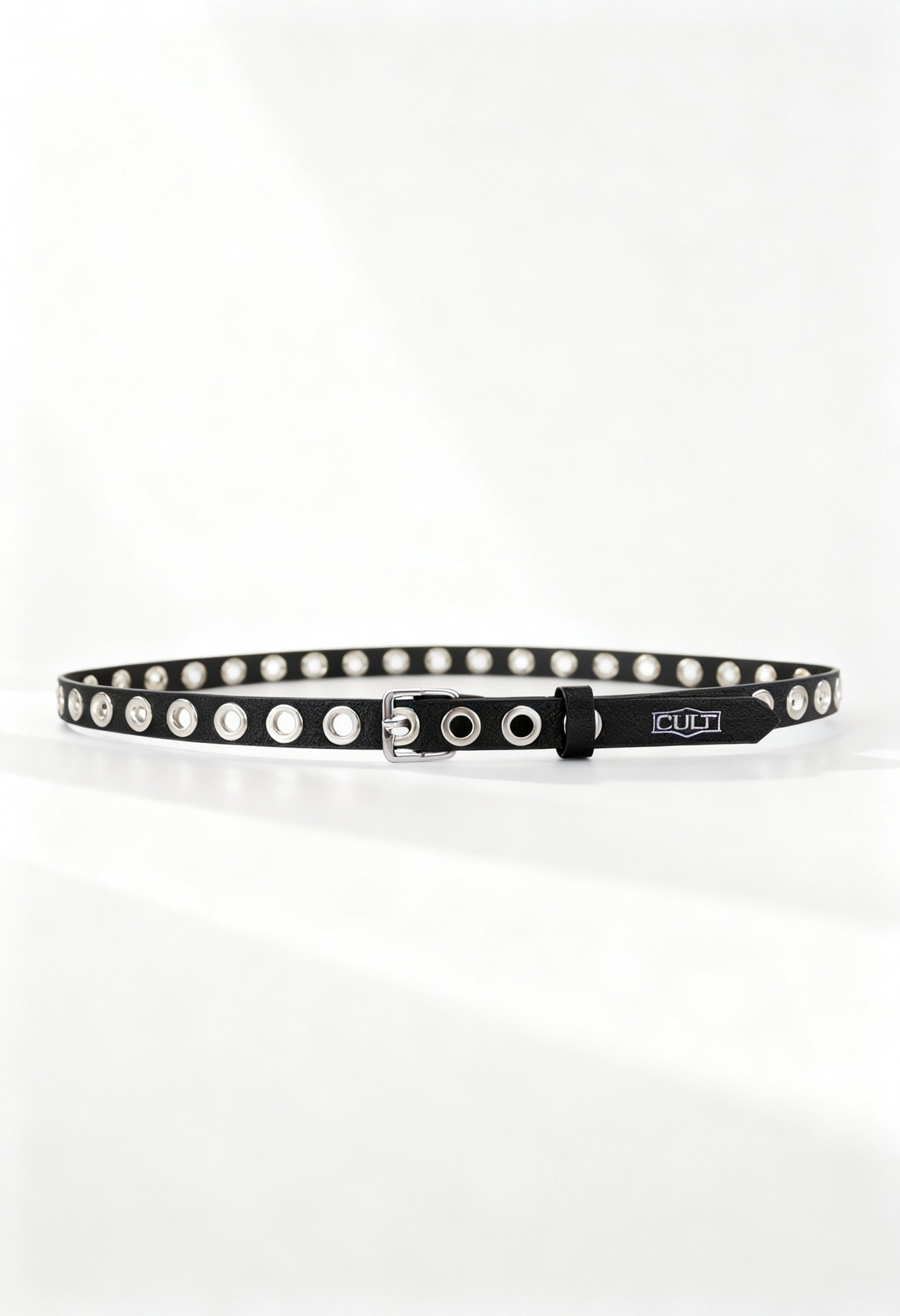 Front view of the black Cult X3EPWX992074 woman belt with metallic eyelets on a light background.