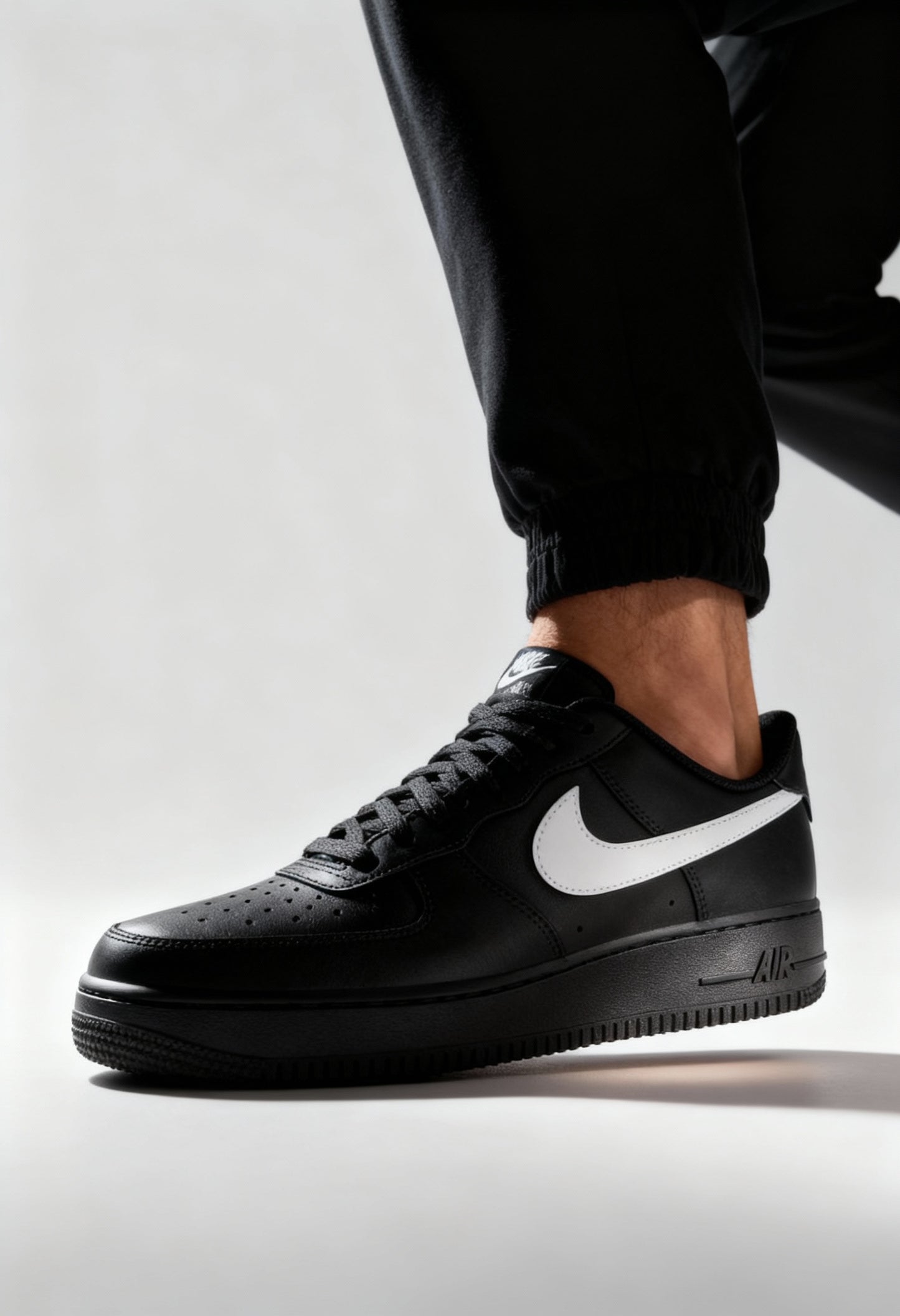 Nike - AirForce1_FZ0627-010
